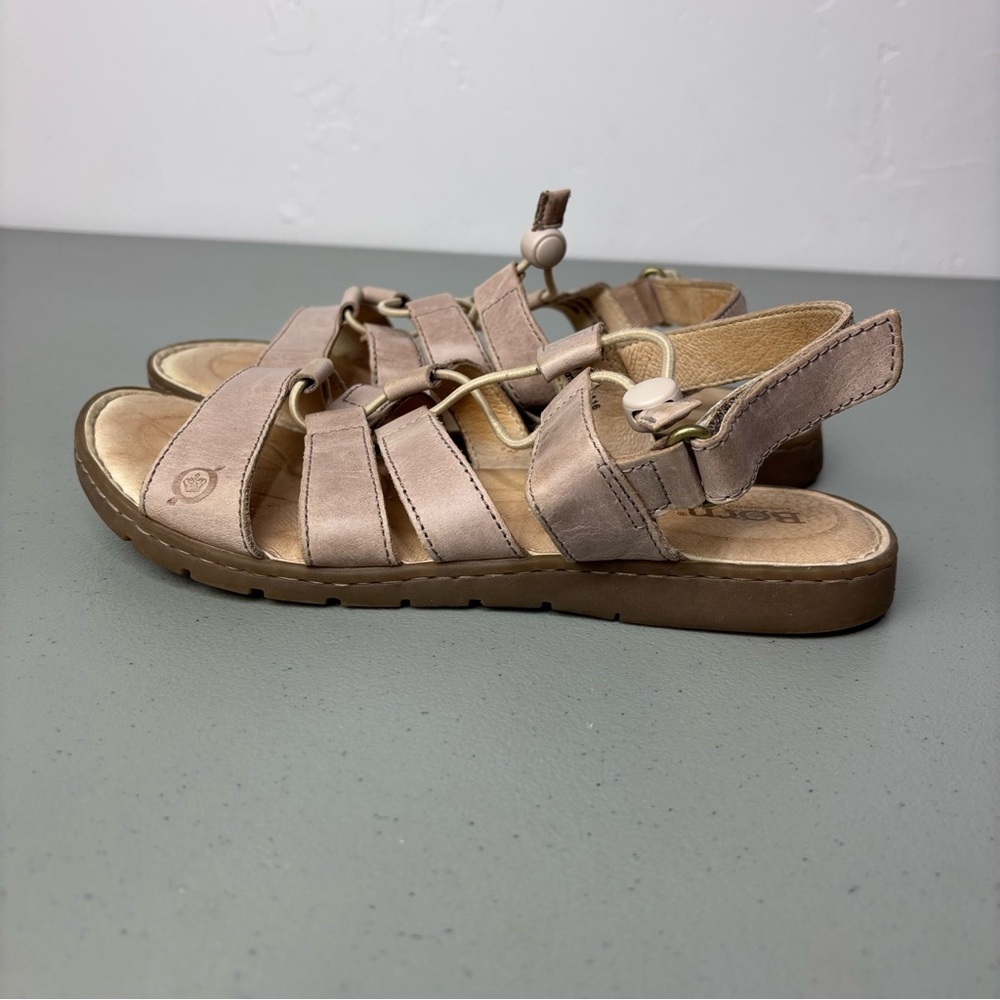 Born Women's Tan Taupe Sandals Leather Strappy Hook Loop 9M Casual Summer - Picture 5 of 12